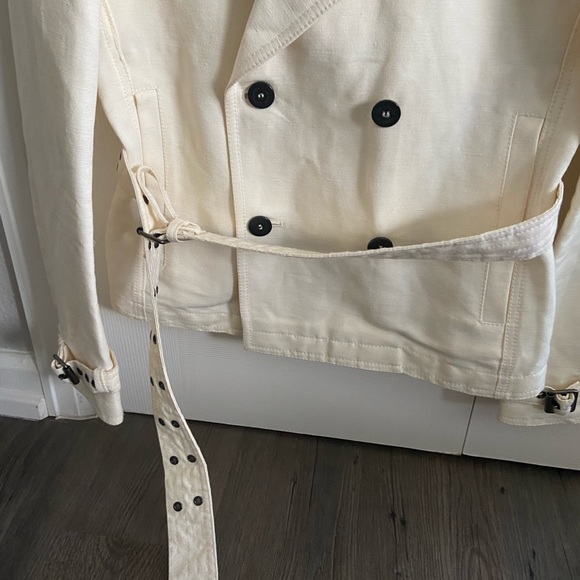 Burberry Women’s Jacket - Picture 10 of 16